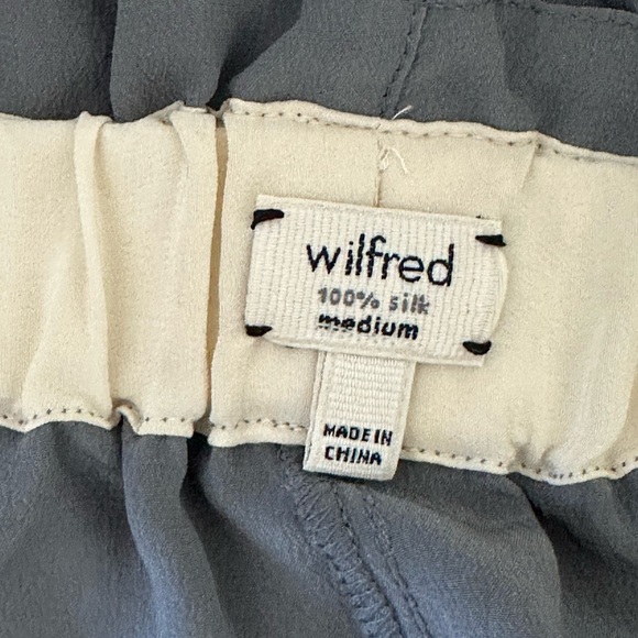 Aritzia/ Wilfred shorts - Picture 3 of 6